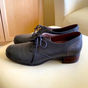 Dansko charcoal Gray leather shoes size 40